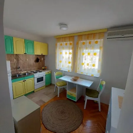 Bregovi Apartment *